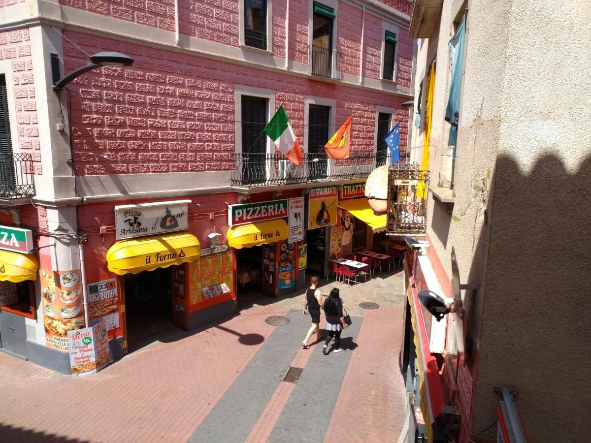 Apartaments Yaco Lloret de Mar Bagian luar foto