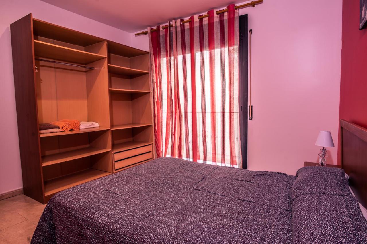 Apartaments Yaco Lloret de Mar Bagian luar foto