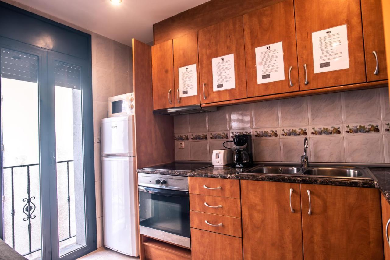 Apartaments Yaco Lloret de Mar Bagian luar foto