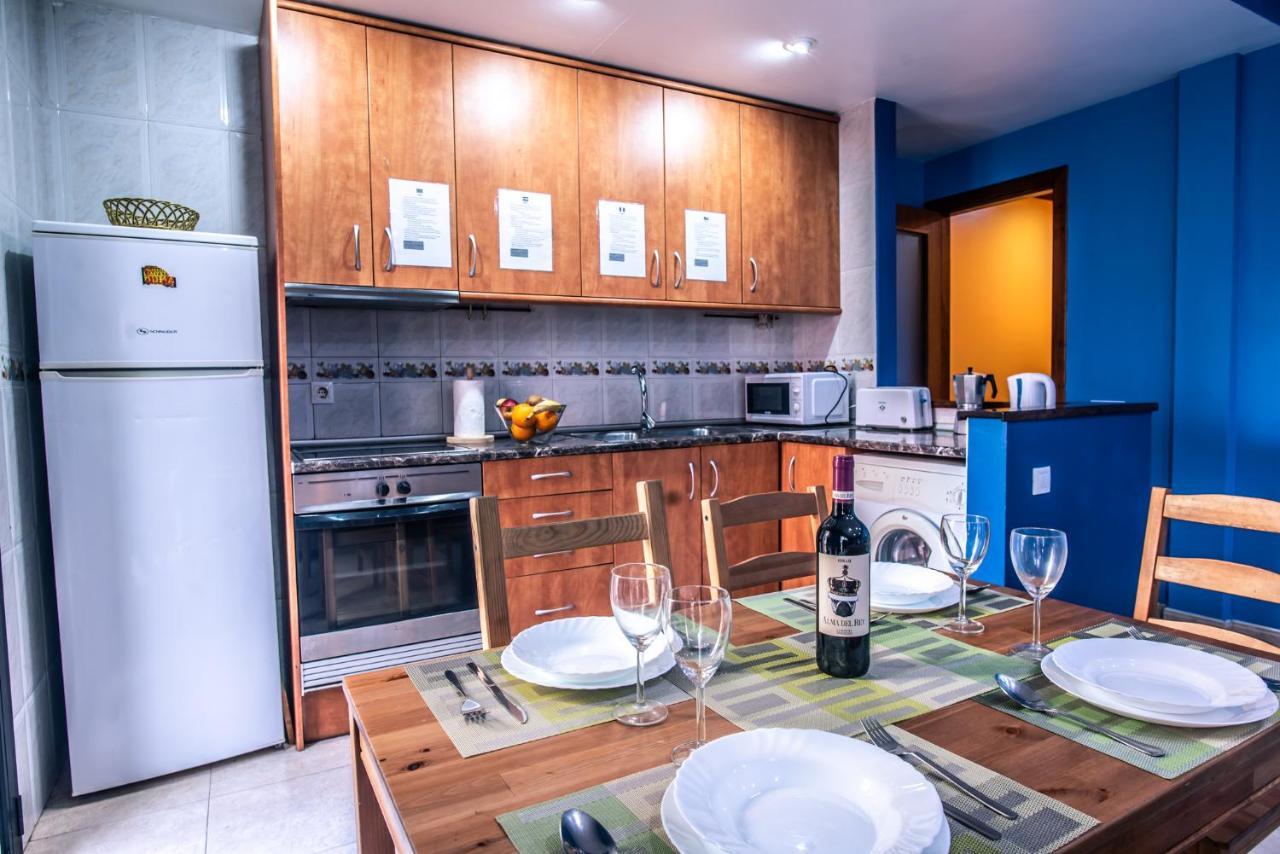 Apartaments Yaco Lloret de Mar Bagian luar foto