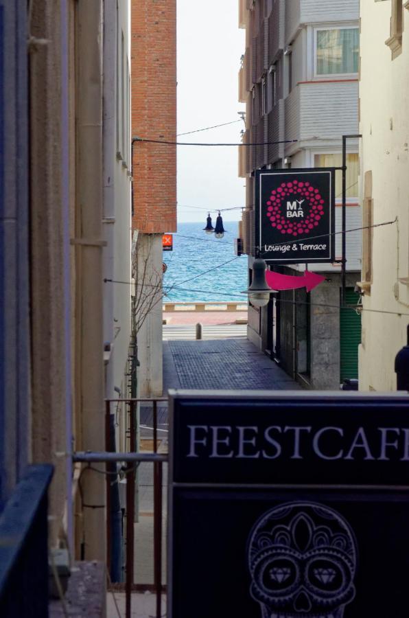 Apartaments Yaco Lloret de Mar Bagian luar foto
