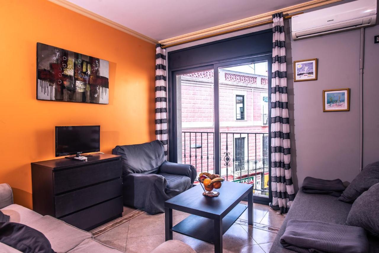 Apartaments Yaco Lloret de Mar Bagian luar foto