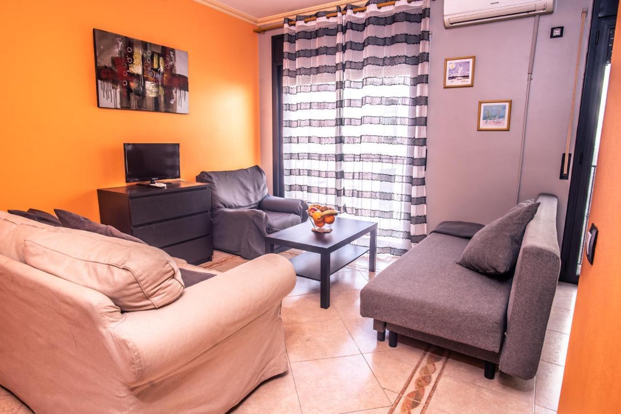Apartaments Yaco Lloret de Mar Bagian luar foto